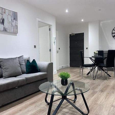 Roomotel - Broadoaks Apartments Солихалл Экстерьер фото