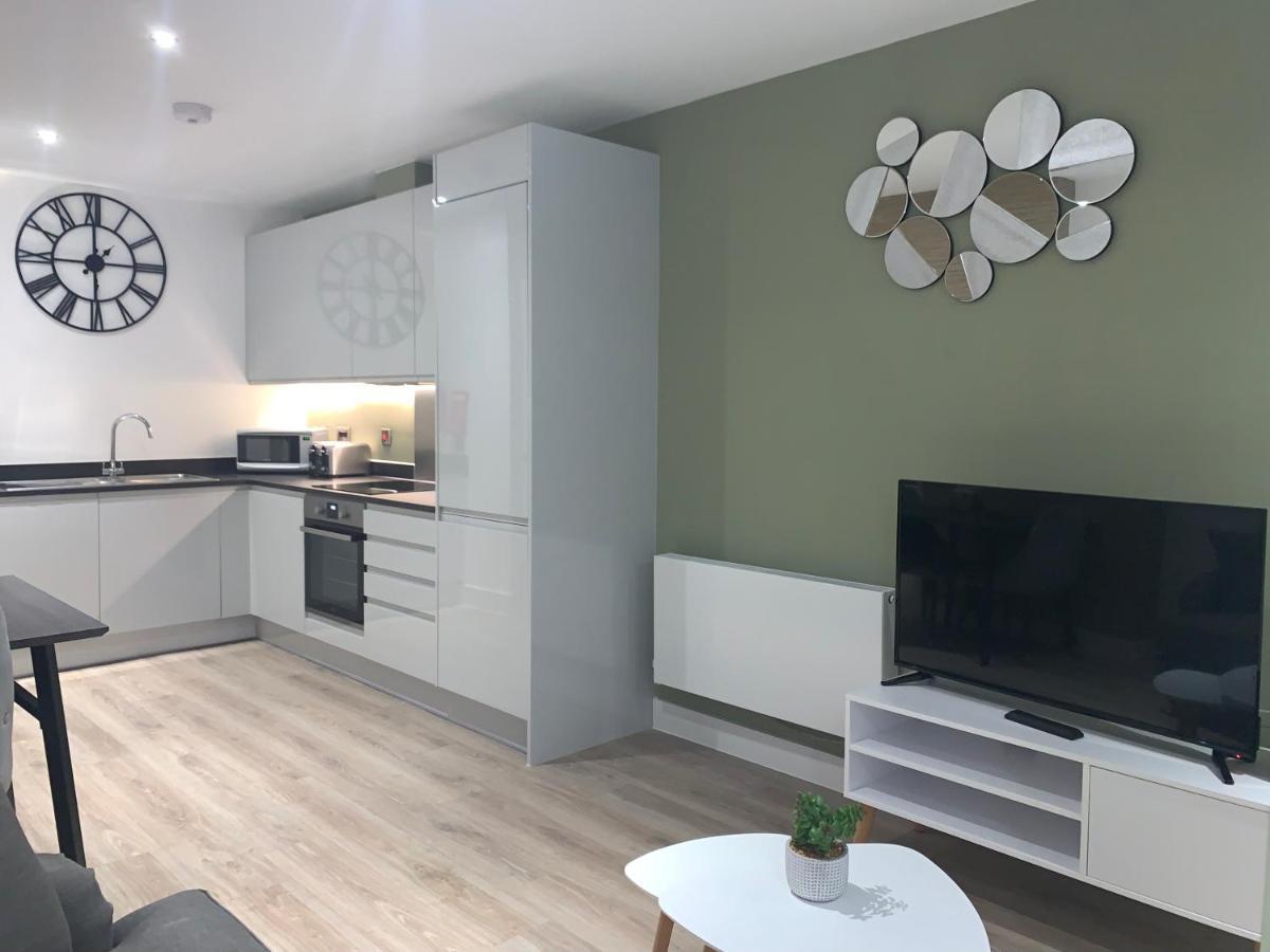 Roomotel - Broadoaks Apartments Солихалл Экстерьер фото