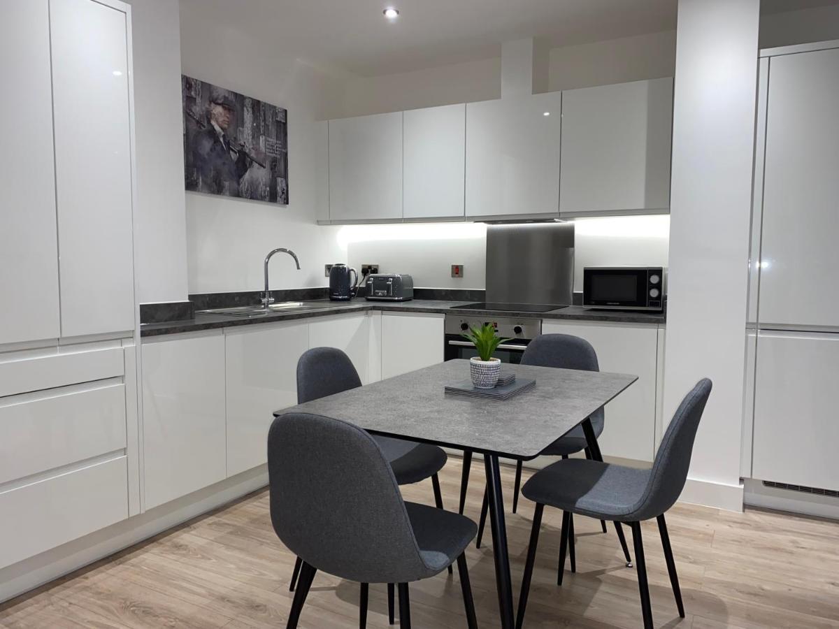 Roomotel - Broadoaks Apartments Солихалл Экстерьер фото