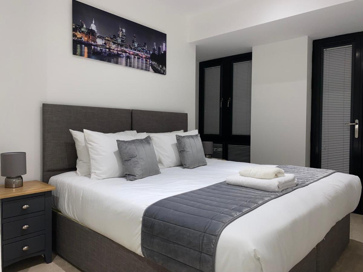 Roomotel - Broadoaks Apartments Солихалл Экстерьер фото