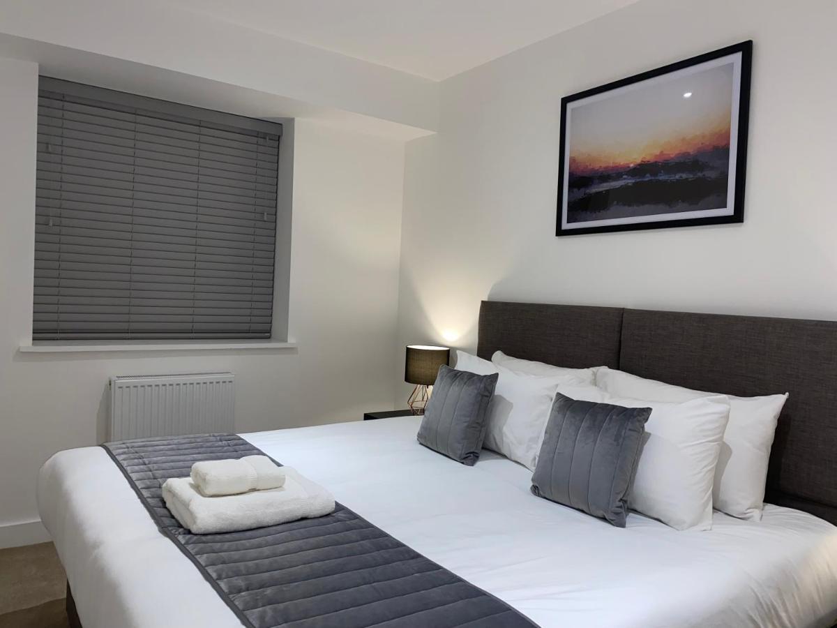 Roomotel - Broadoaks Apartments Солихалл Экстерьер фото
